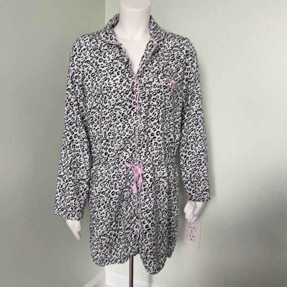 Victoria’s Secret long sleeve leopard nightgown SM - Picture 1 of 6